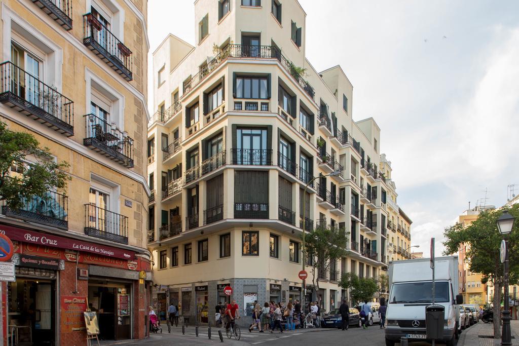 Bookinmadrid Com - Cascorro Sq 18 Pax Apartment Exterior foto