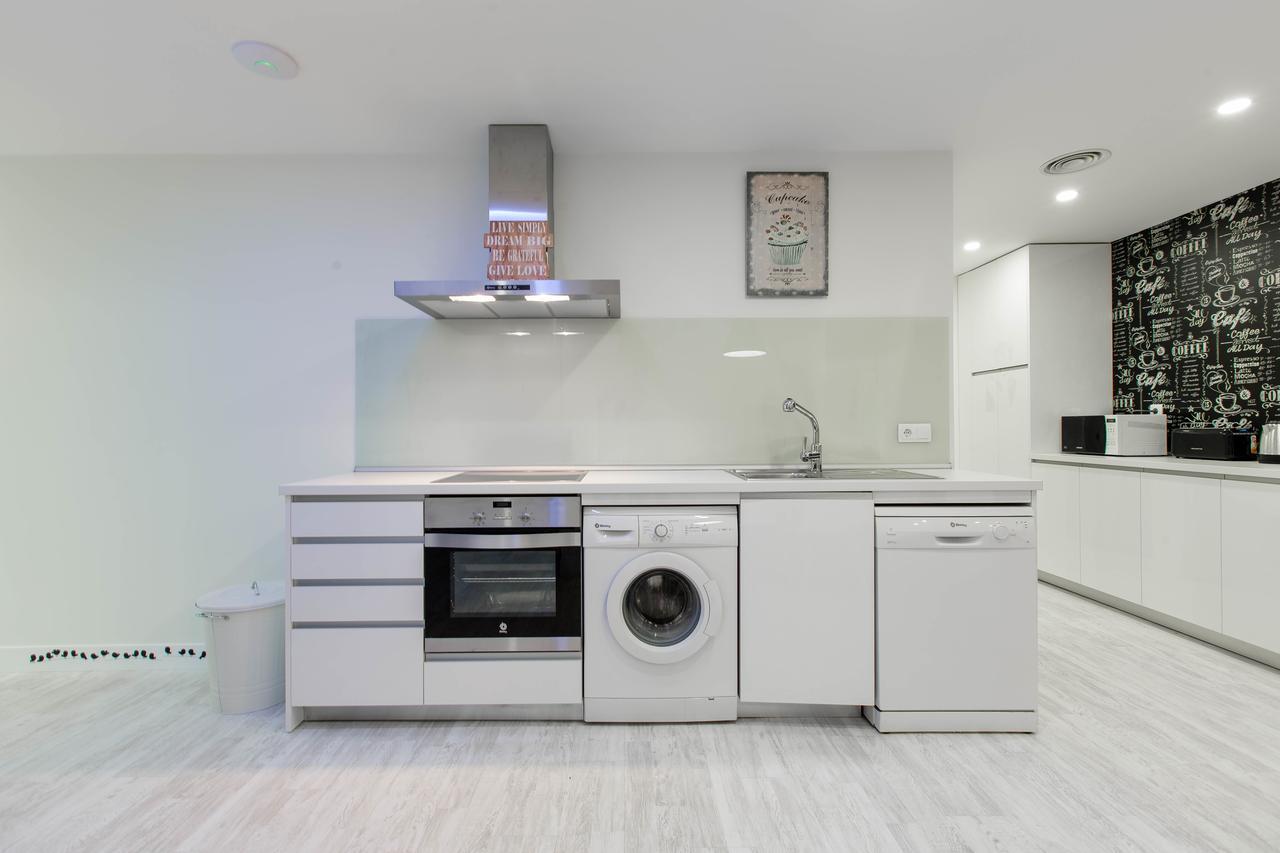 Bookinmadrid Com - Cascorro Sq 18 Pax Apartment Exterior foto