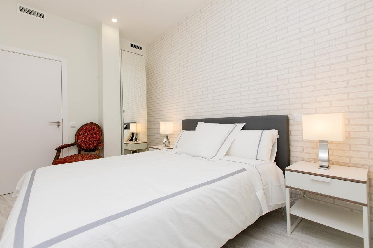 Bookinmadrid Com - Cascorro Sq 18 Pax Apartment Exterior foto