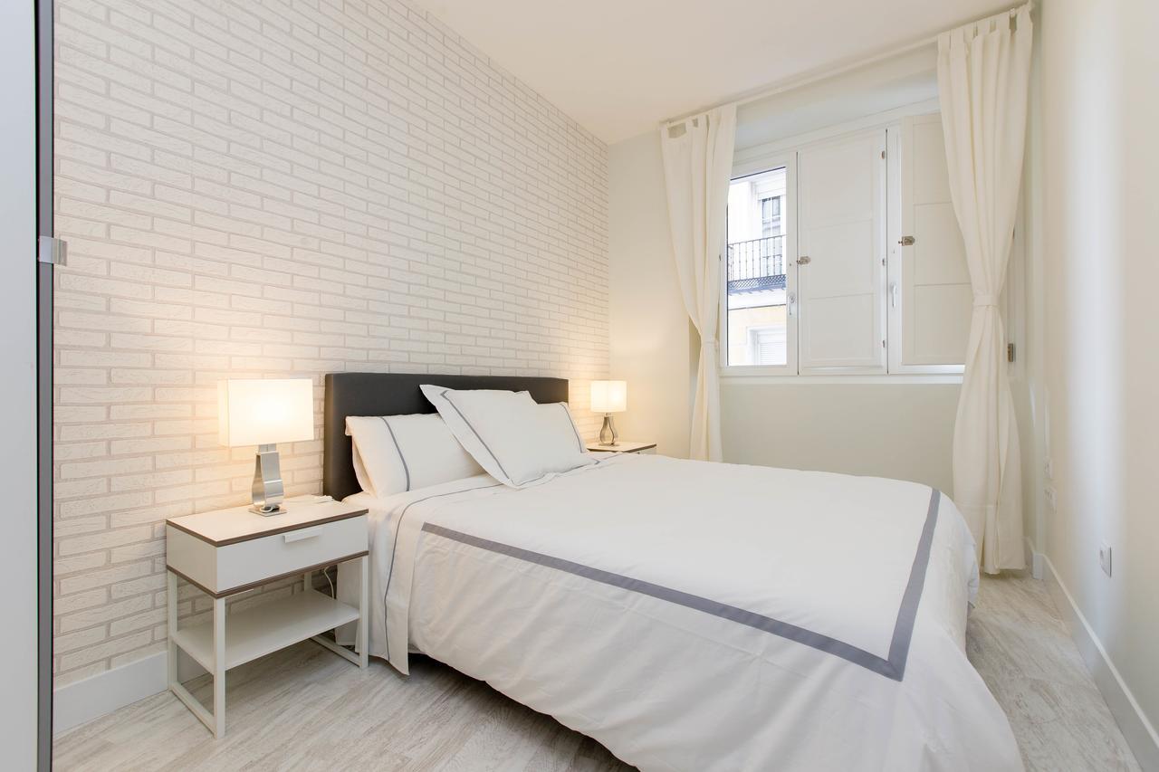 Bookinmadrid Com - Cascorro Sq 18 Pax Apartment Exterior foto