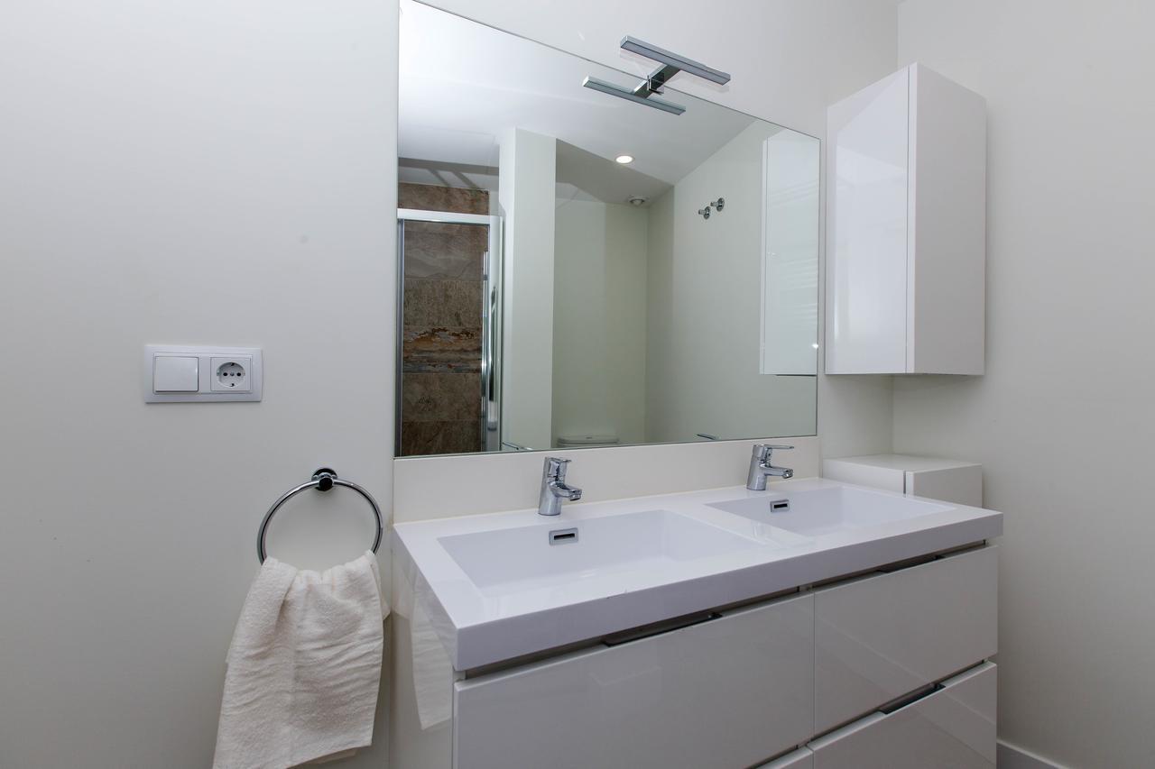 Bookinmadrid Com - Cascorro Sq 18 Pax Apartment Exterior foto